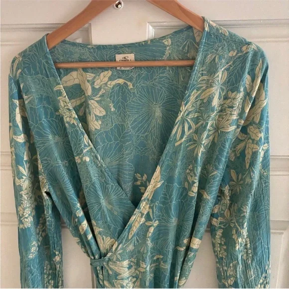 O’Neill Cambria Printed Long Sleeved Wrap Maxi Dress Size Large - Picture 3 of 4